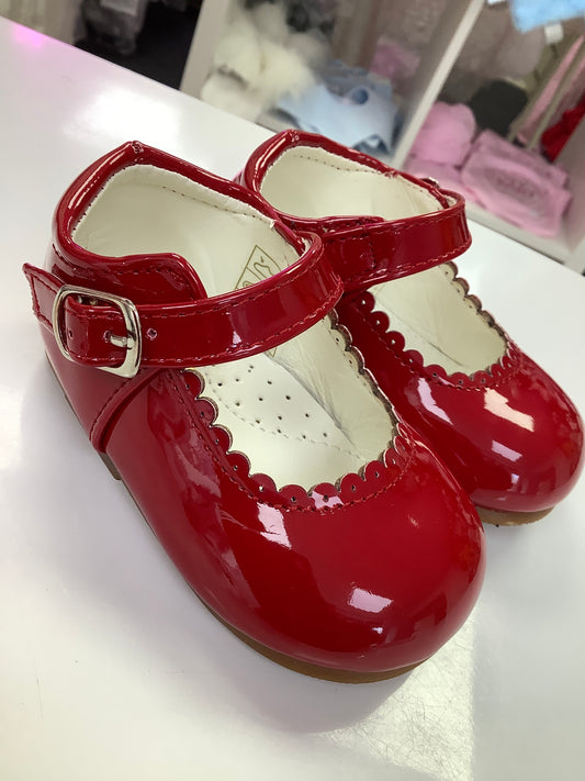 Tia girls red scallop patent shoes