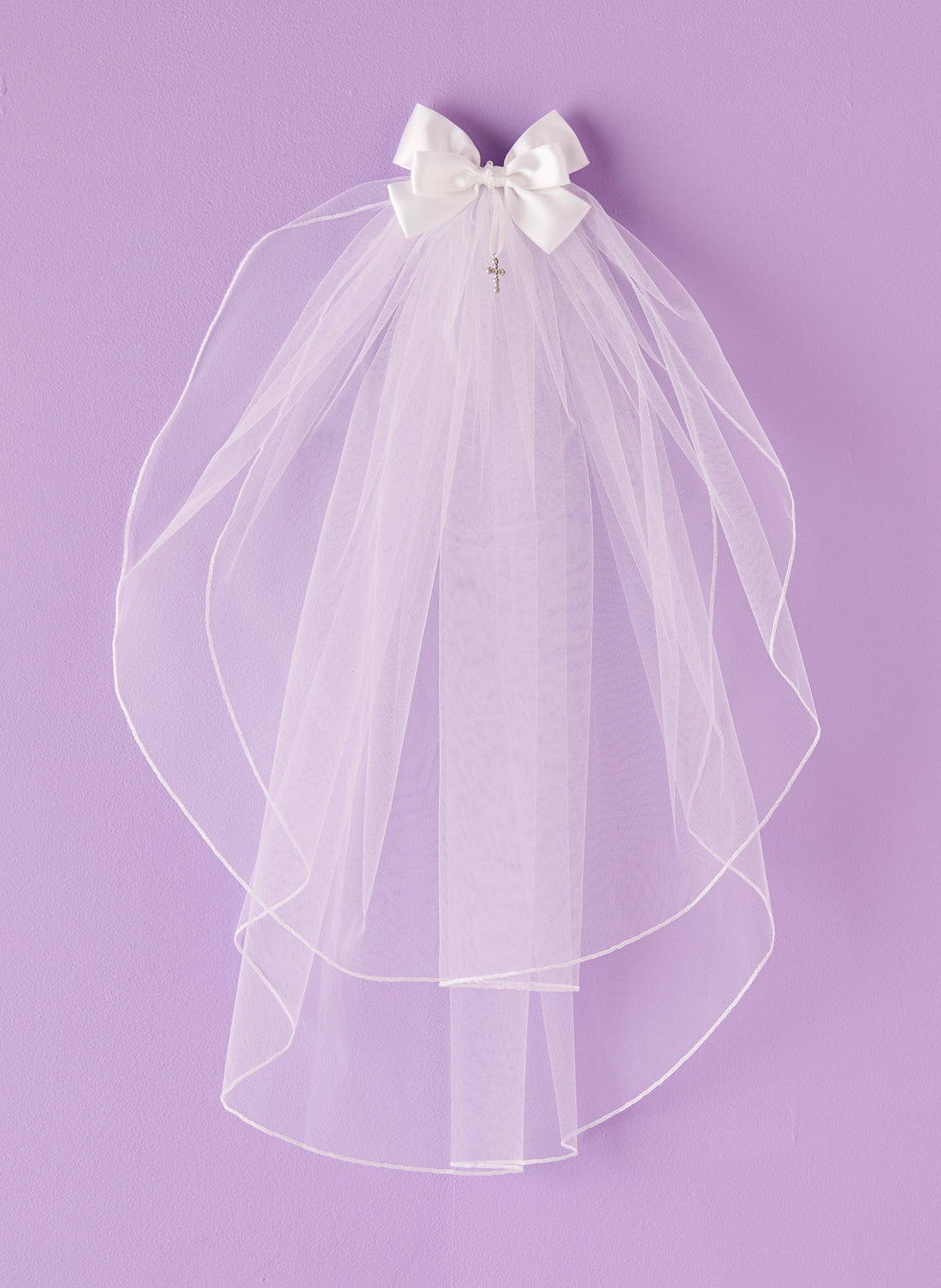 Peridot Pippa veil white