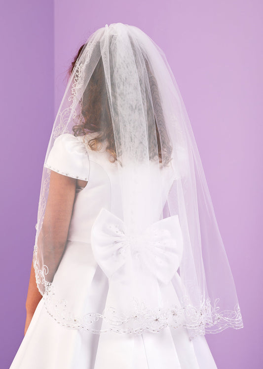 Peridot Ashley veil white