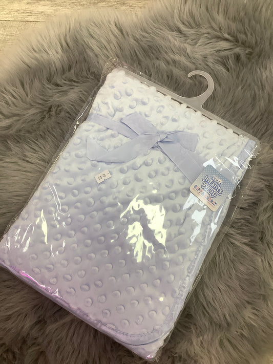 Baby boy blue bubble wrap blanket