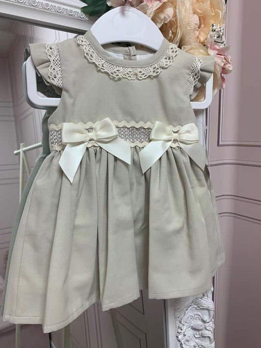 Little star beige bow dress